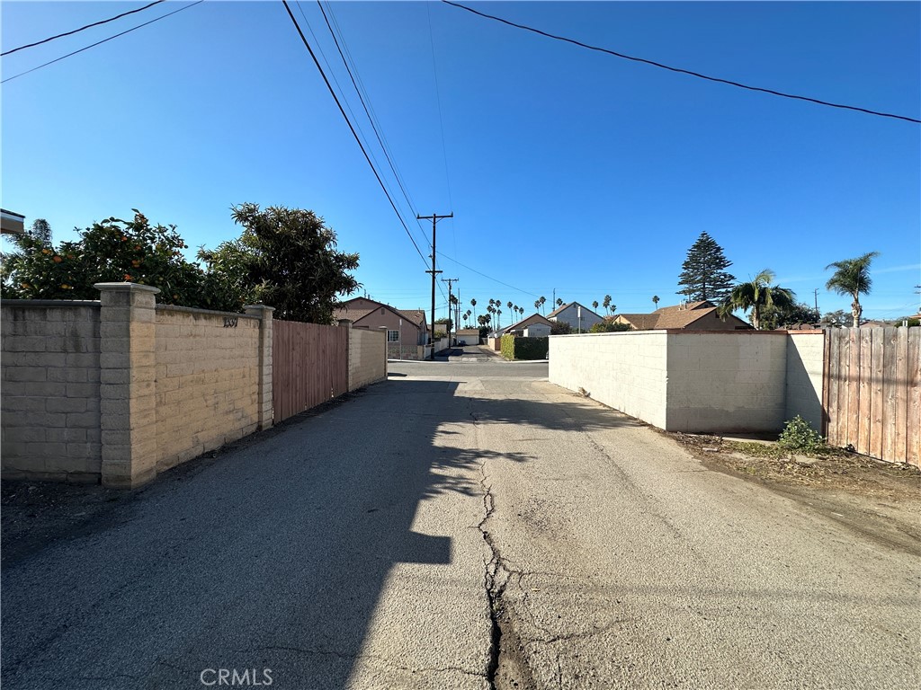 1337 W Birch Street