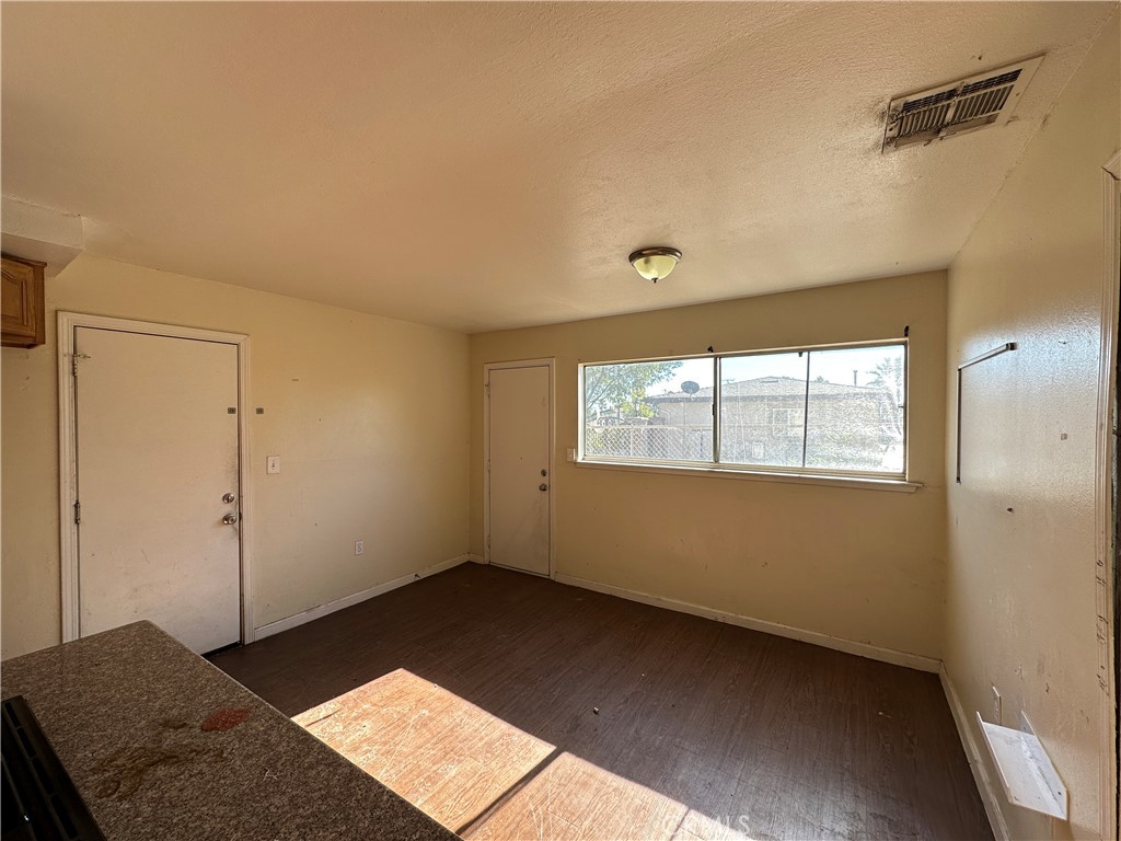 6138 Cedar Avenue