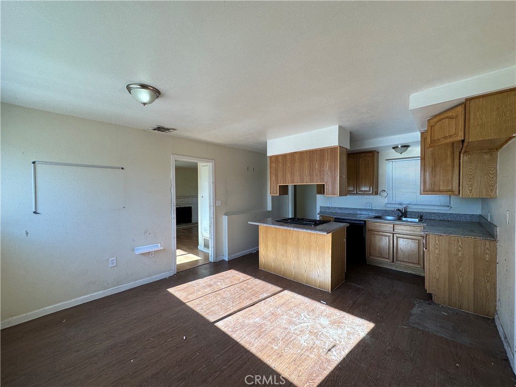 6138 Cedar Avenue