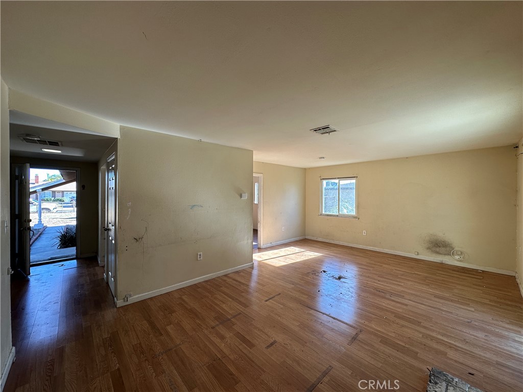 6138 Cedar Avenue