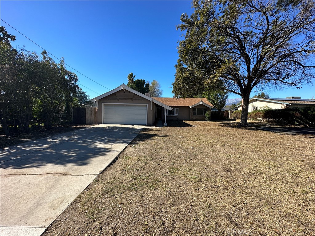 6138 Cedar Avenue