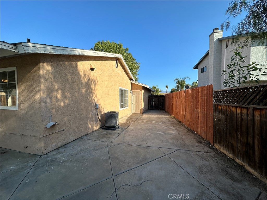 557 Wimbledon Drive