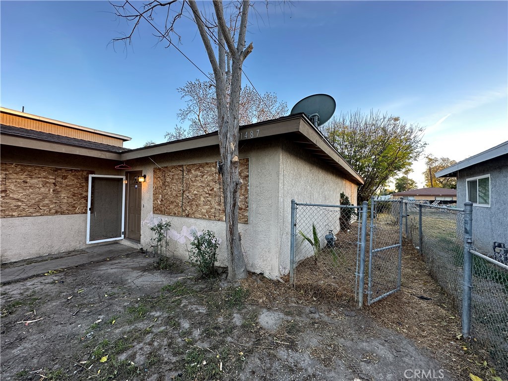 1487 W 10th Street