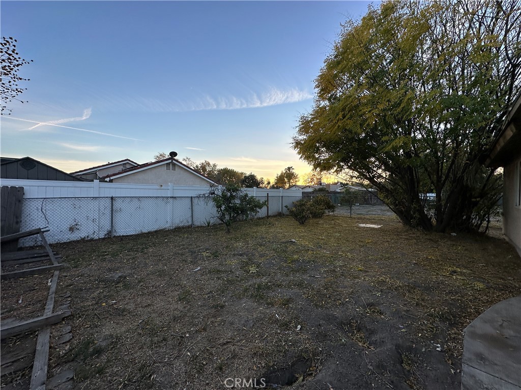 1487 W 10th Street