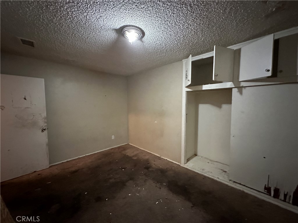 1487 W 10th Street