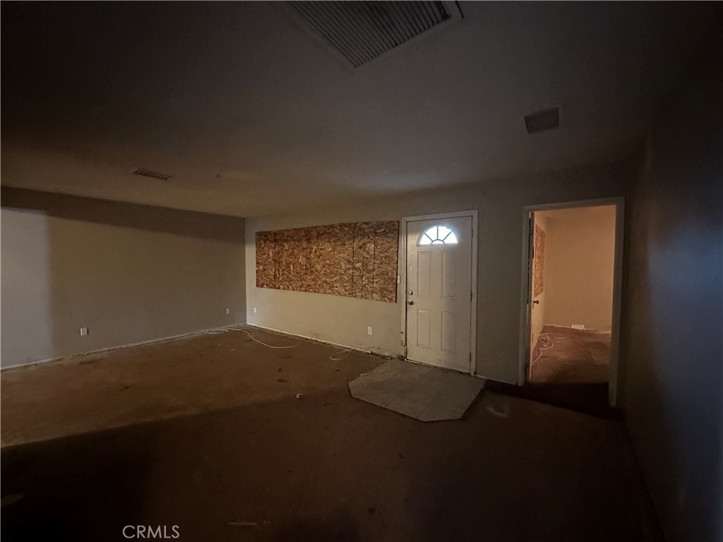 1487 W 10th Street