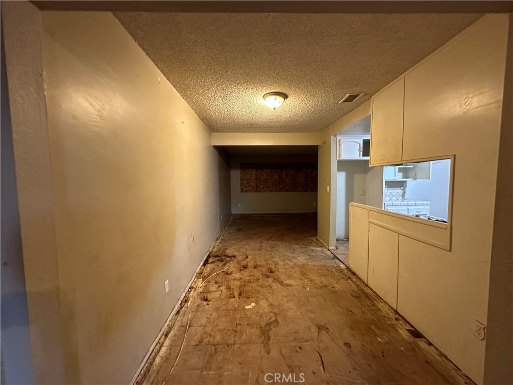 1487 W 10th Street