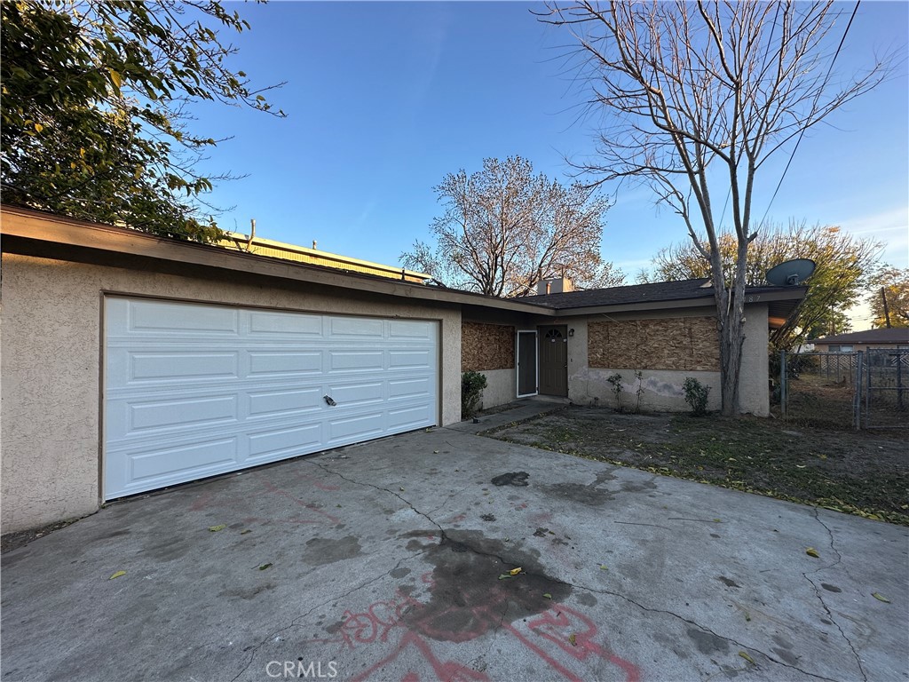 1487 W 10th Street