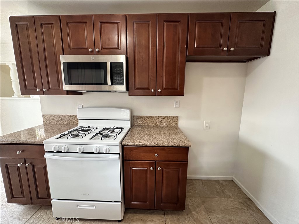 13137 Aztec Street