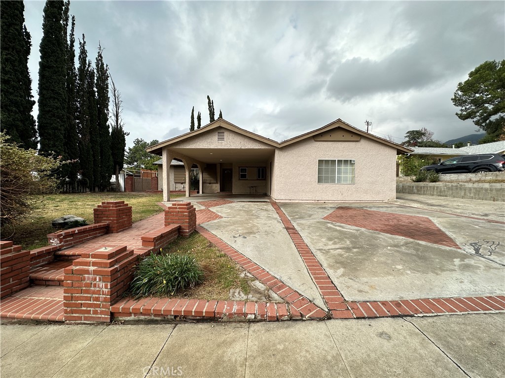13137 Aztec Street