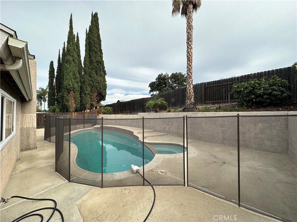 1427 Garnet Street