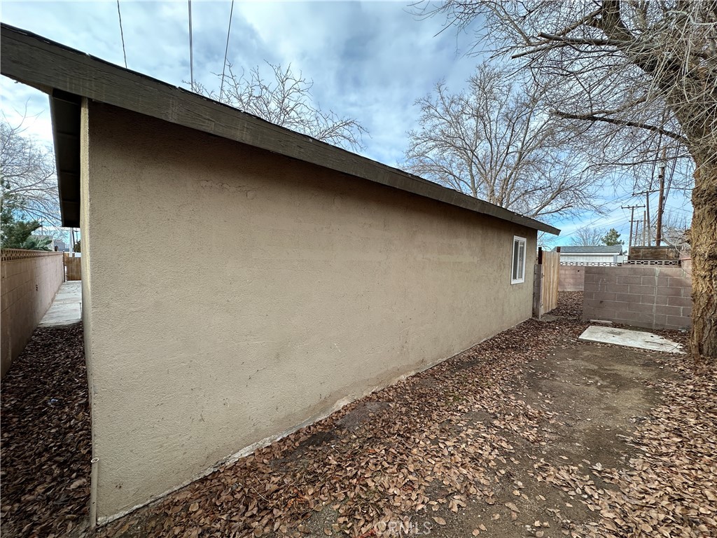 44042 Higbee Avenue
