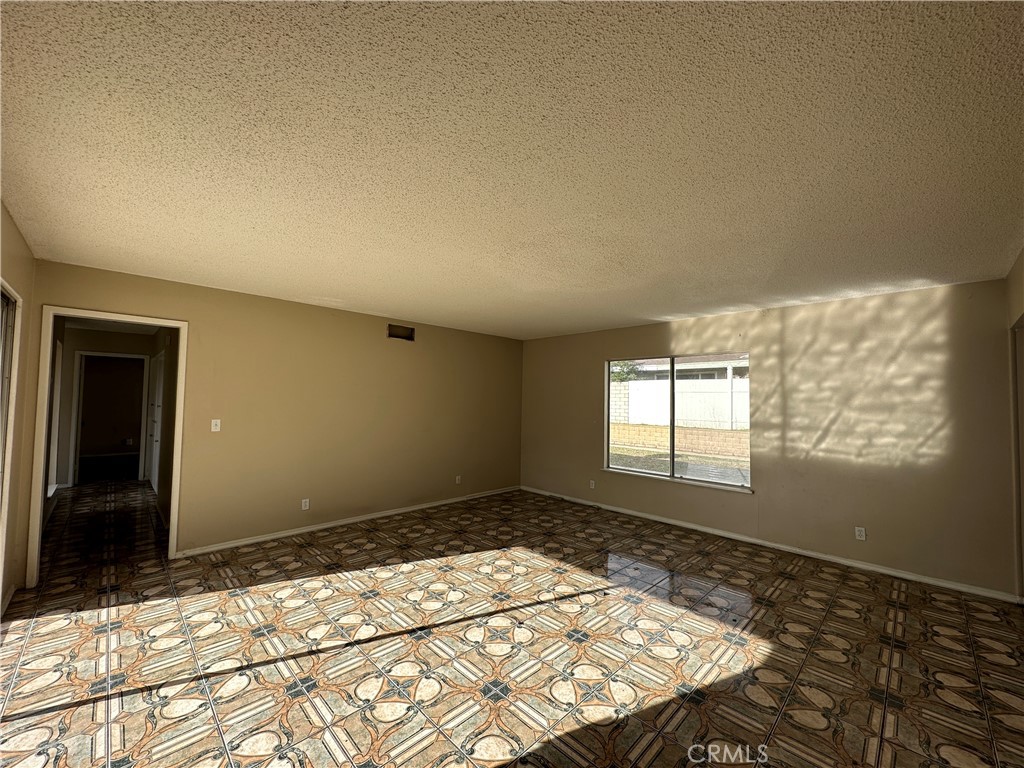 19650 Kauri Avenue