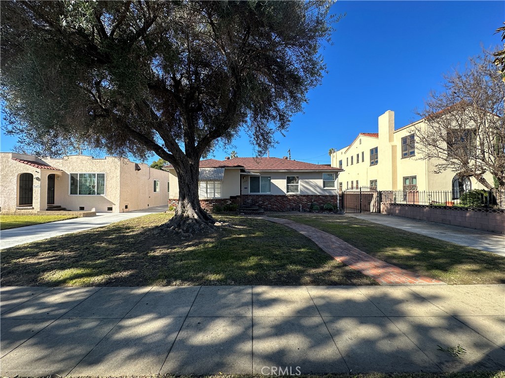 1713 S Stoneman Avenue