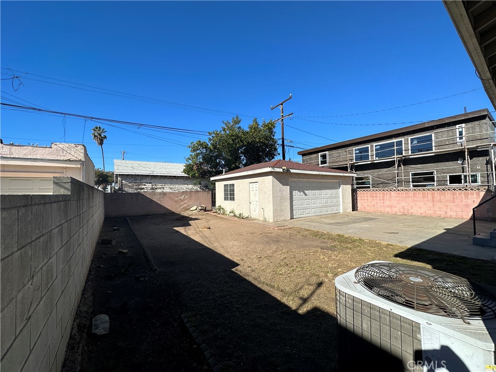 1713 S Stoneman Avenue