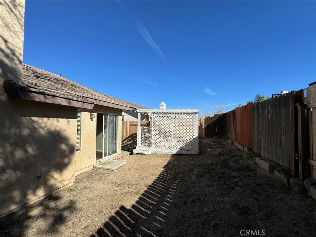 6122 Diamond Street