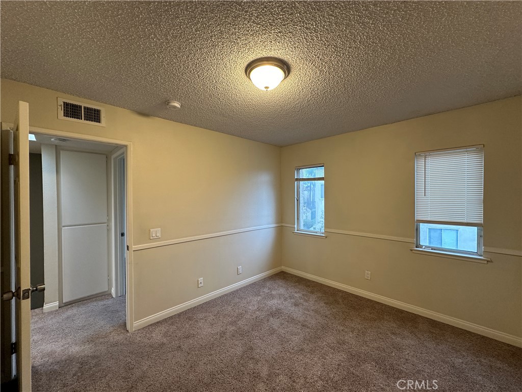 13901 Olive View Lane 12