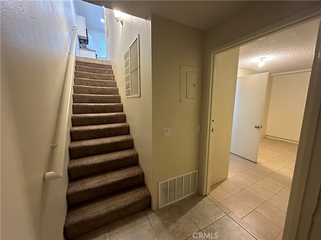 13901 Olive View Lane 12