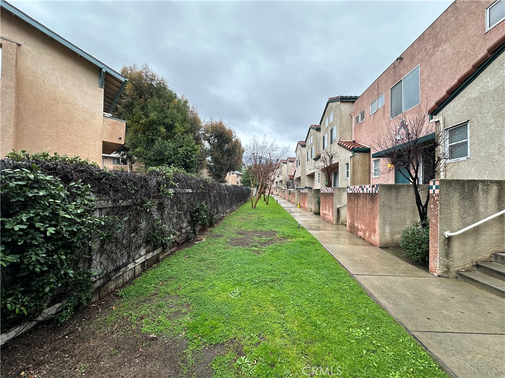 13901 Olive View Lane 12