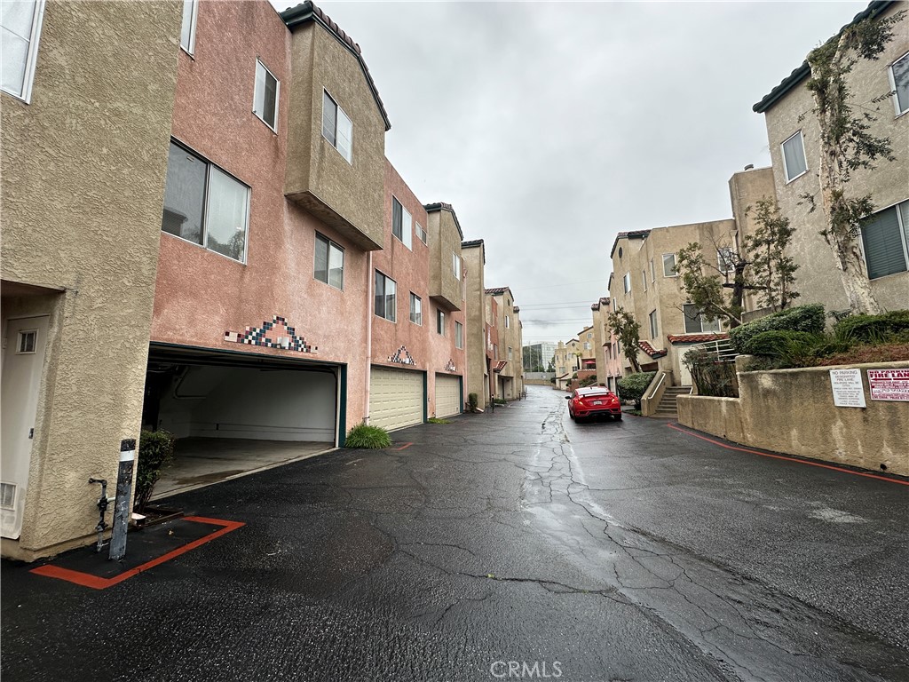 13901 Olive View Lane 12