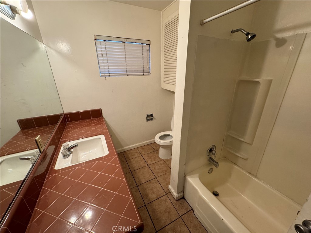 348 N 40th Street
