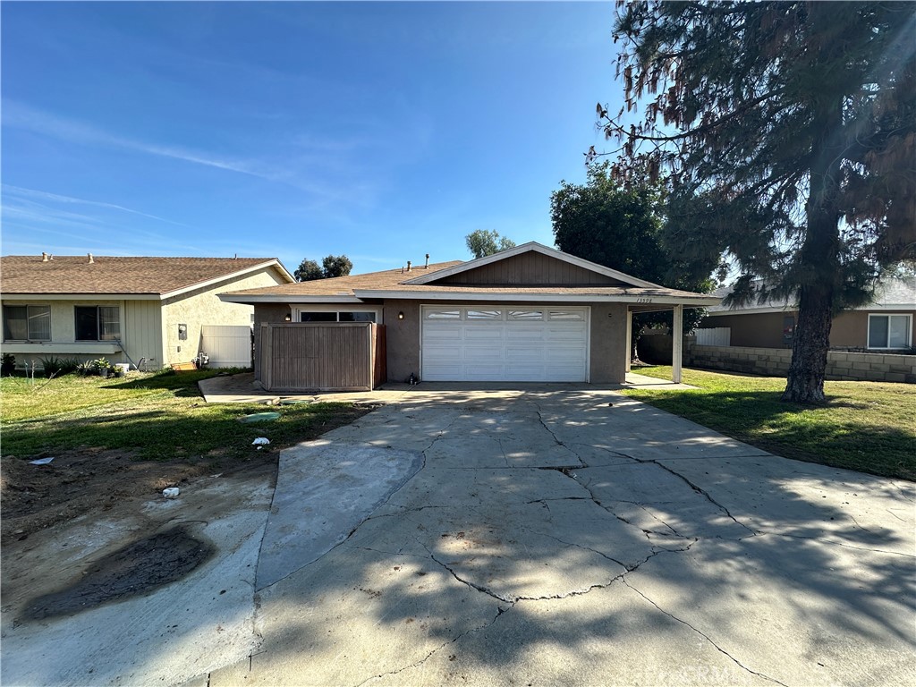 13598 Terra Bella Avenue