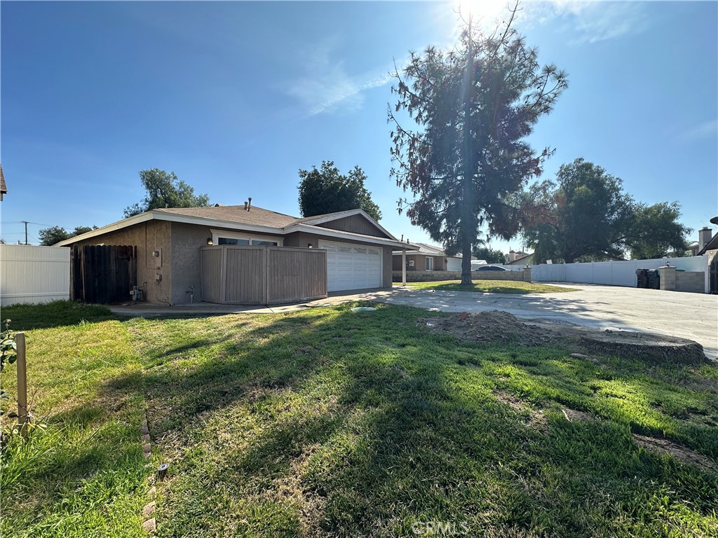 13598 Terra Bella Avenue
