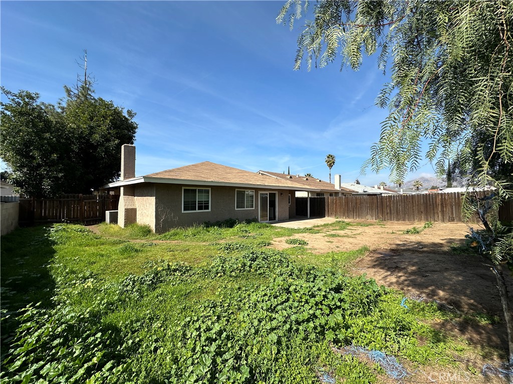 13598 Terra Bella Avenue