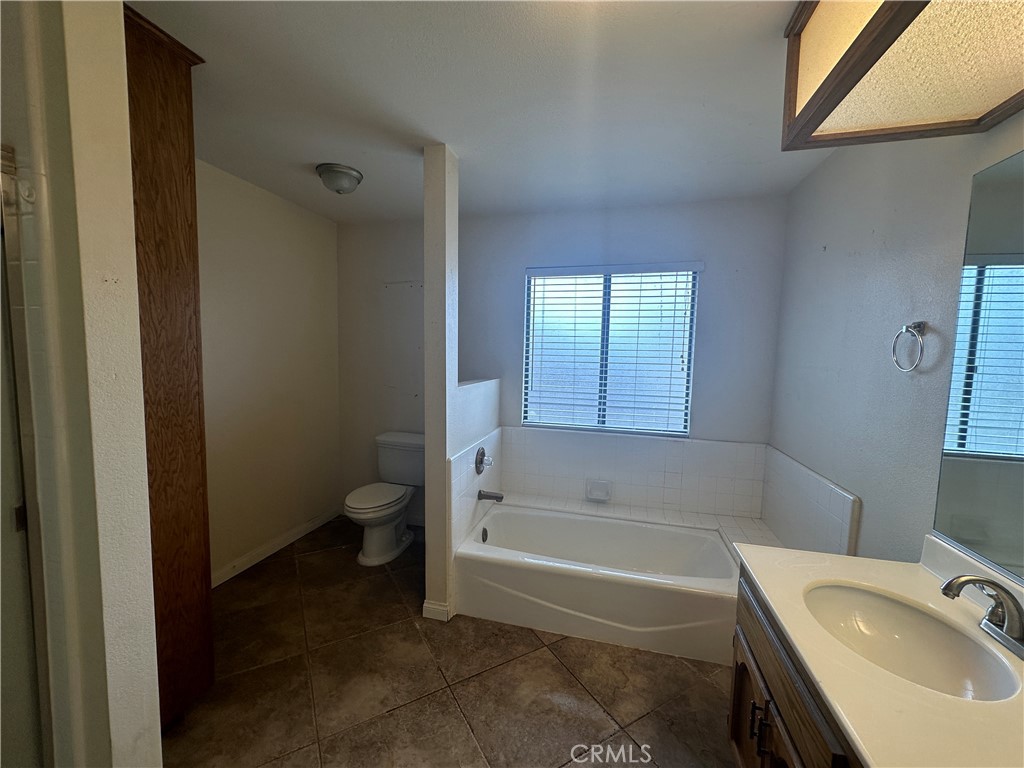 4390 Flightwood Circle