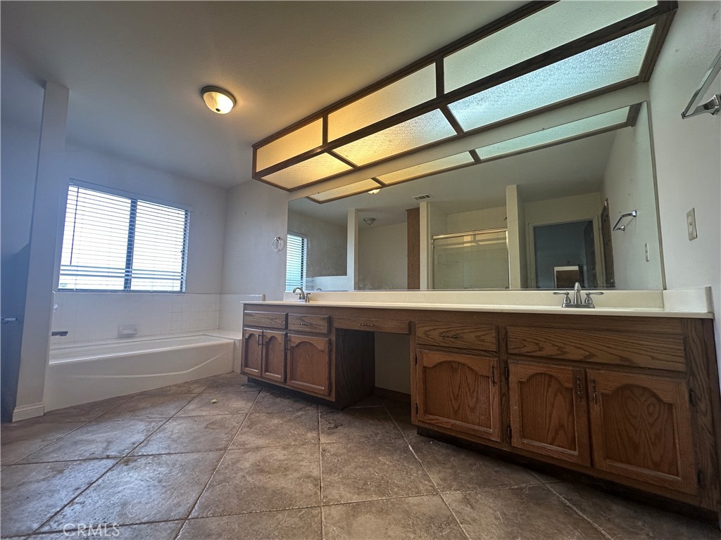 4390 Flightwood Circle