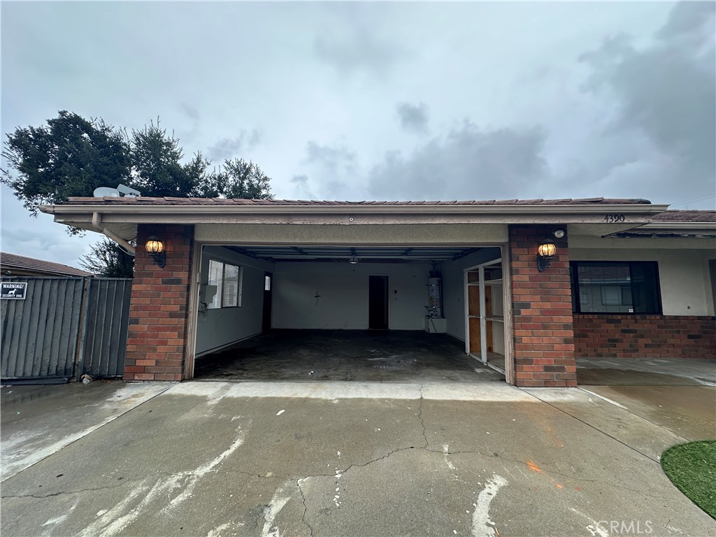 4390 Flightwood Circle
