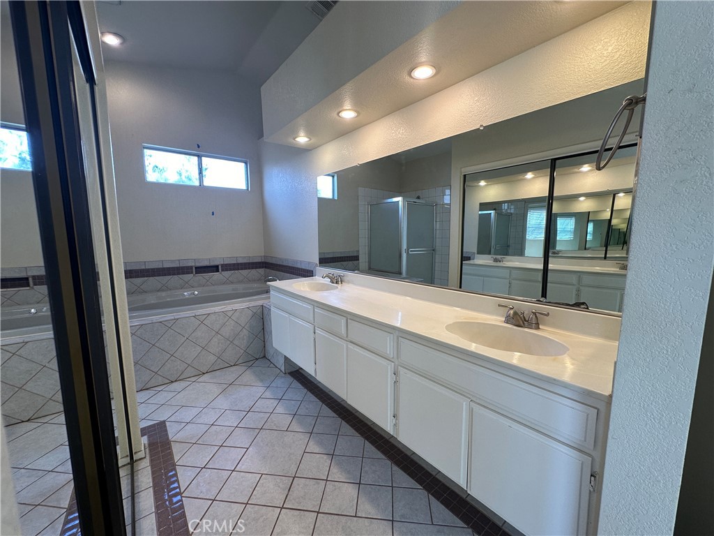 4048 Lexington Court