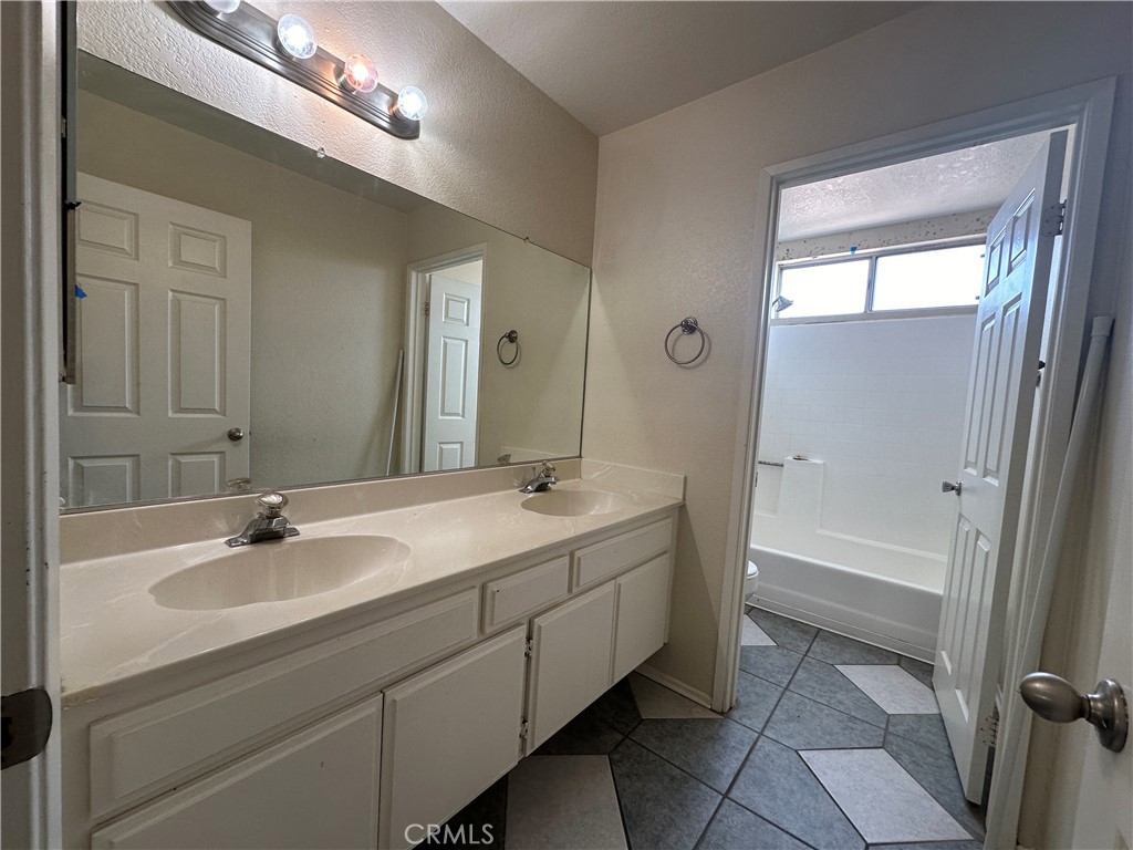 4048 Lexington Court