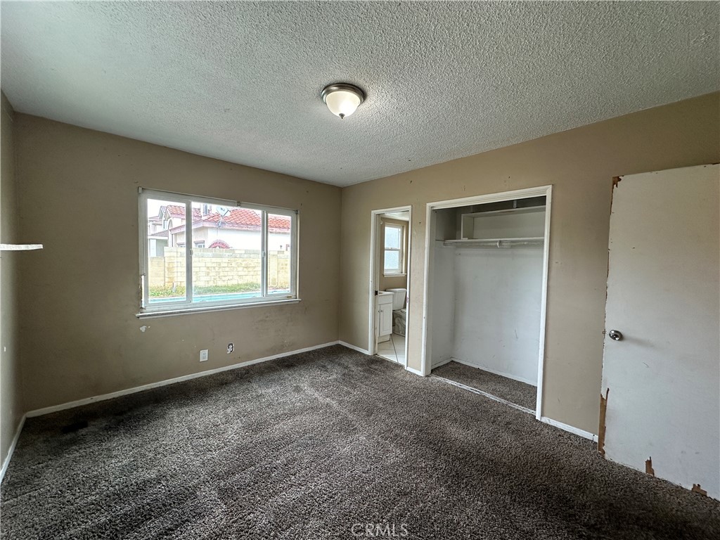2033 W Elm Avenue