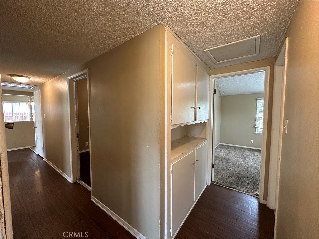 2033 W Elm Avenue