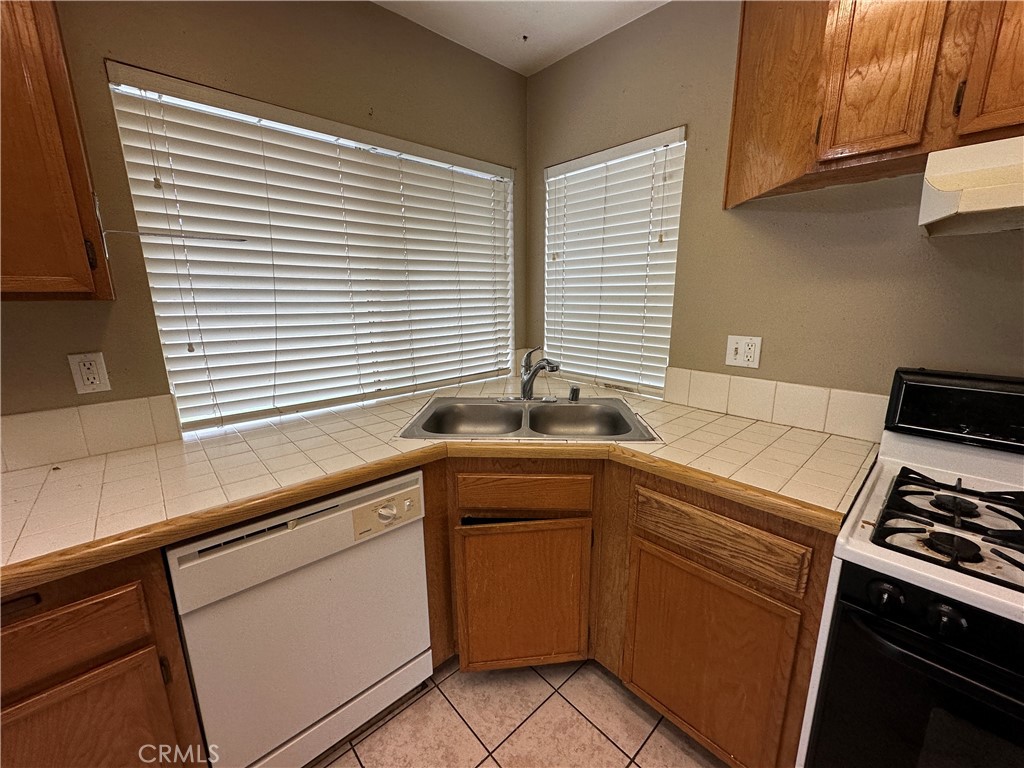 24690 Rugby Lane