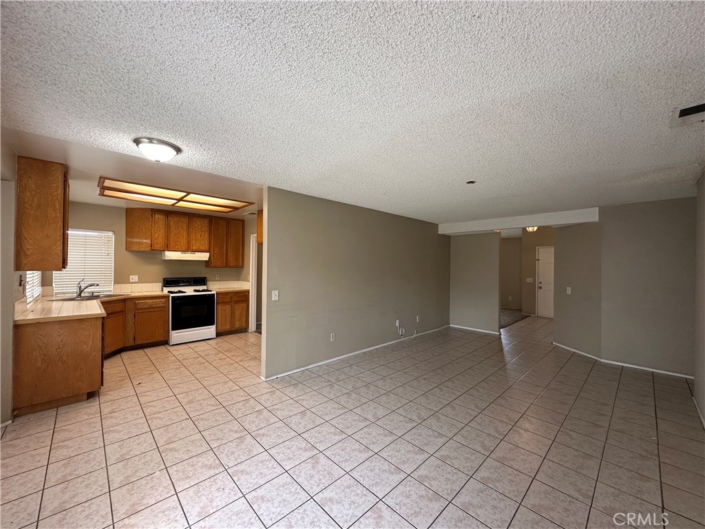 24690 Rugby Lane