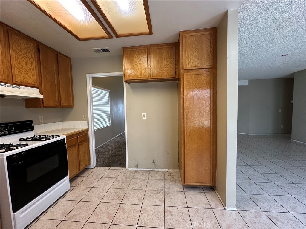24690 Rugby Lane
