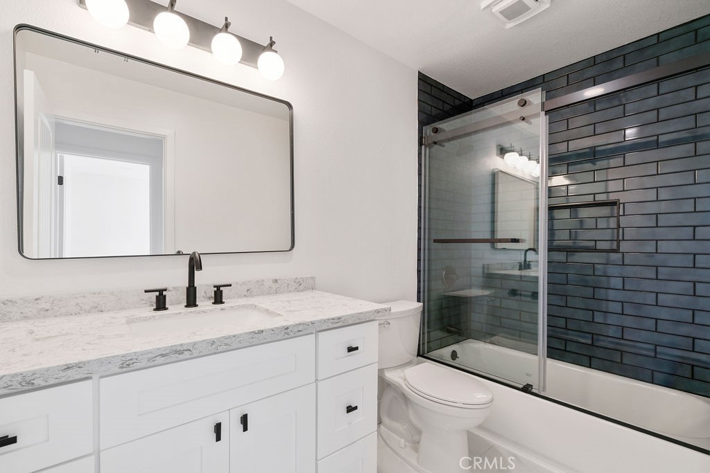 32280 Camino Herencia