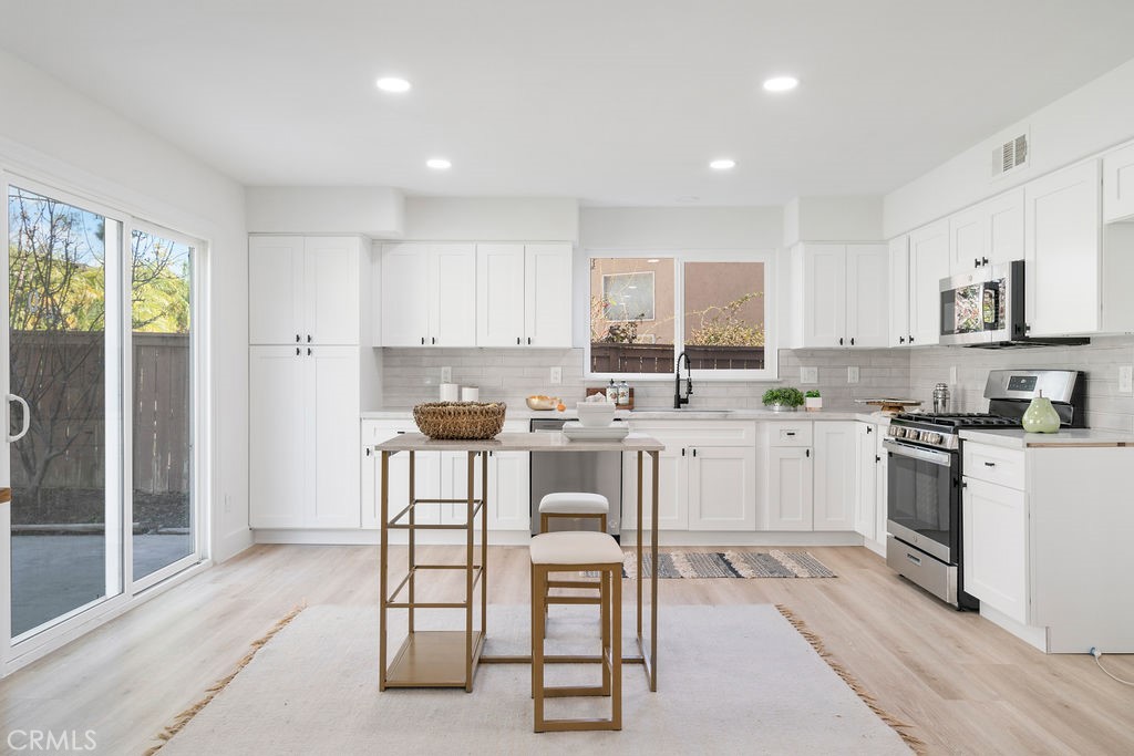 32280 Camino Herencia