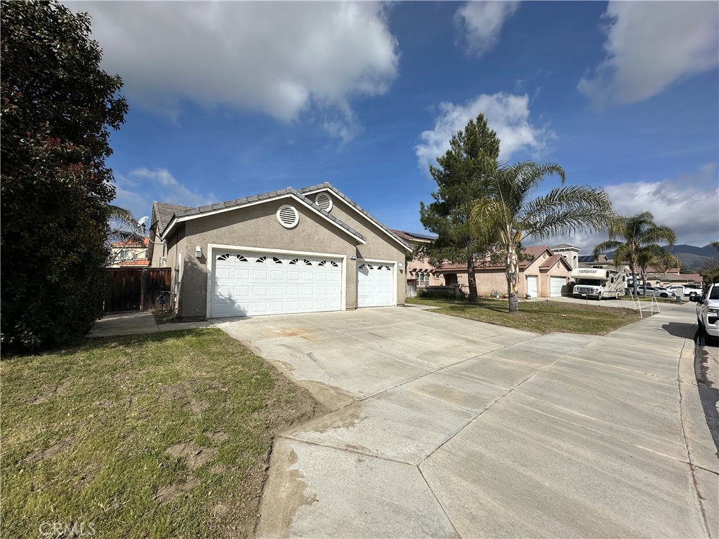 2272 Versailles Street