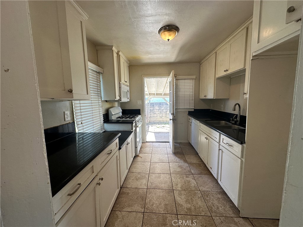2101 W 134th Street