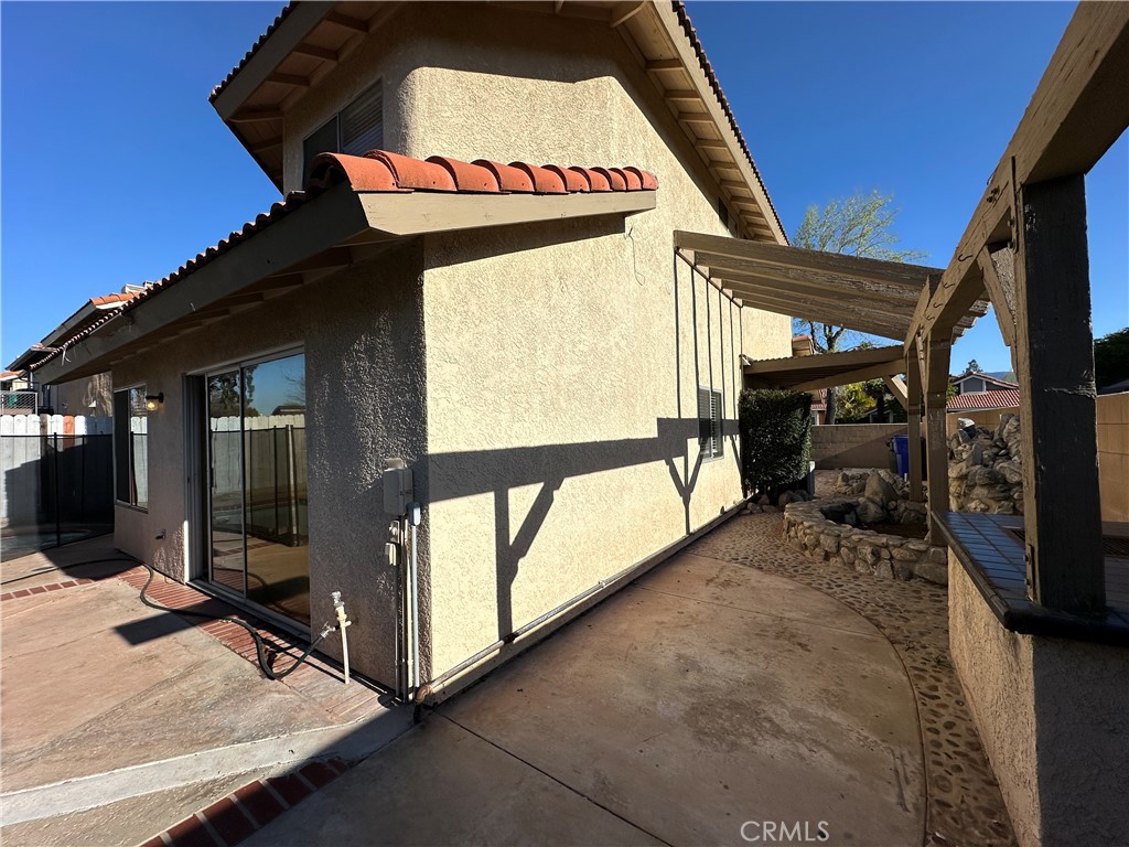 1155 W Victoria Street