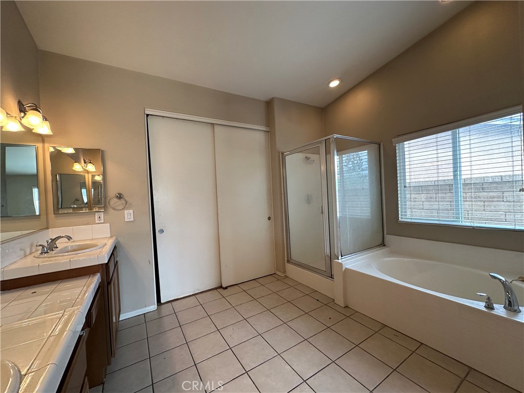 810 Aria Road