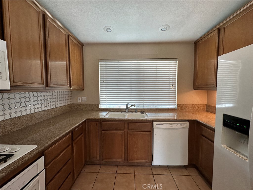 810 Aria Road