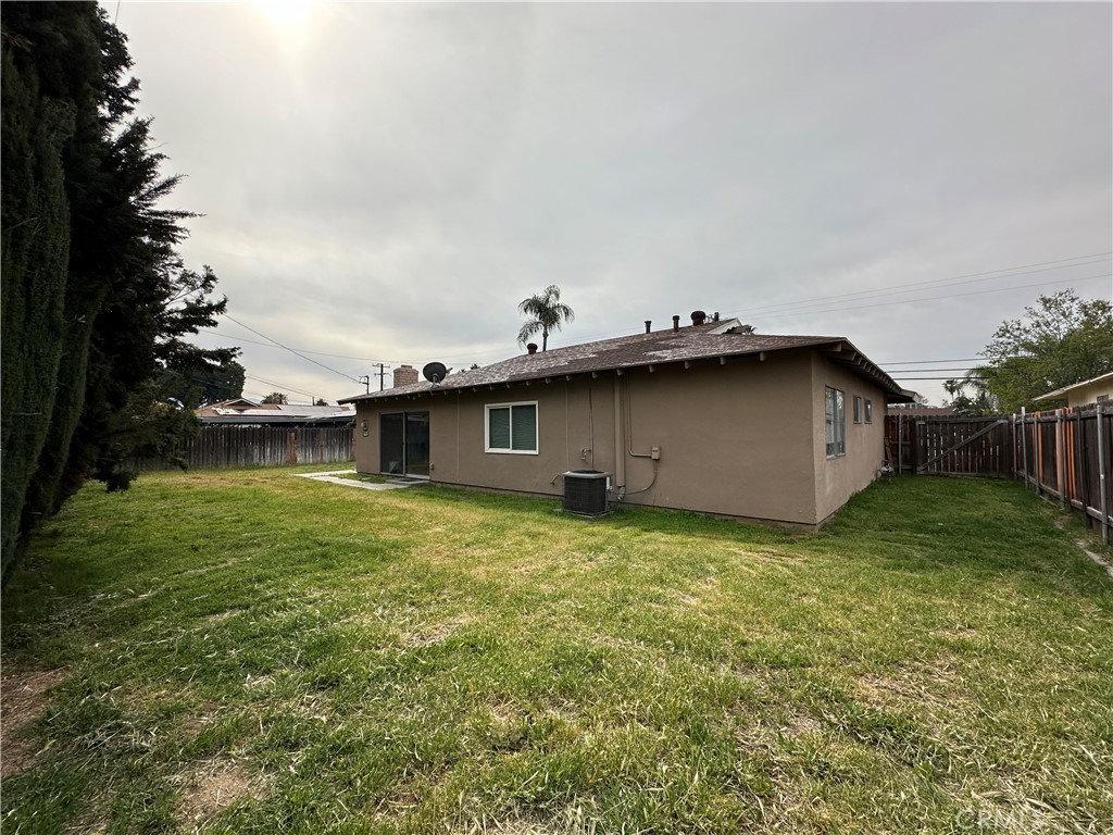 1234 Pumalo Street