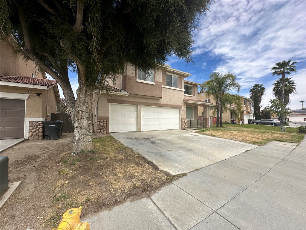 2752 Lancaster Avenue