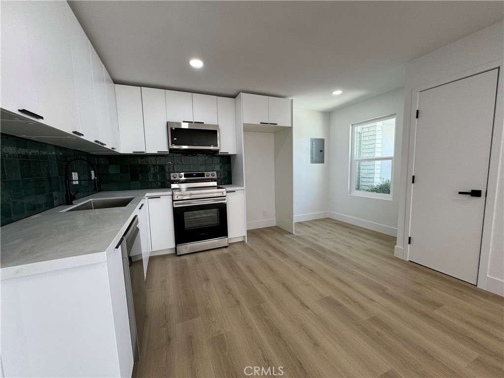 4093 E Calle De Carlos 1