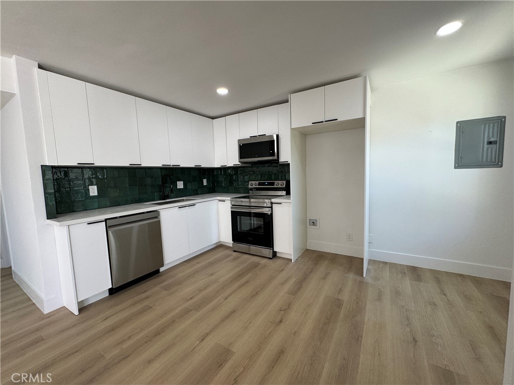 4093 E Calle De Carlos 1