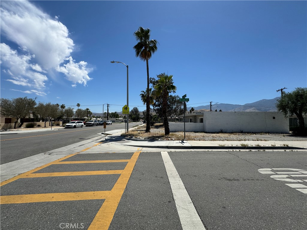 4093 E Calle De Carlos 1
